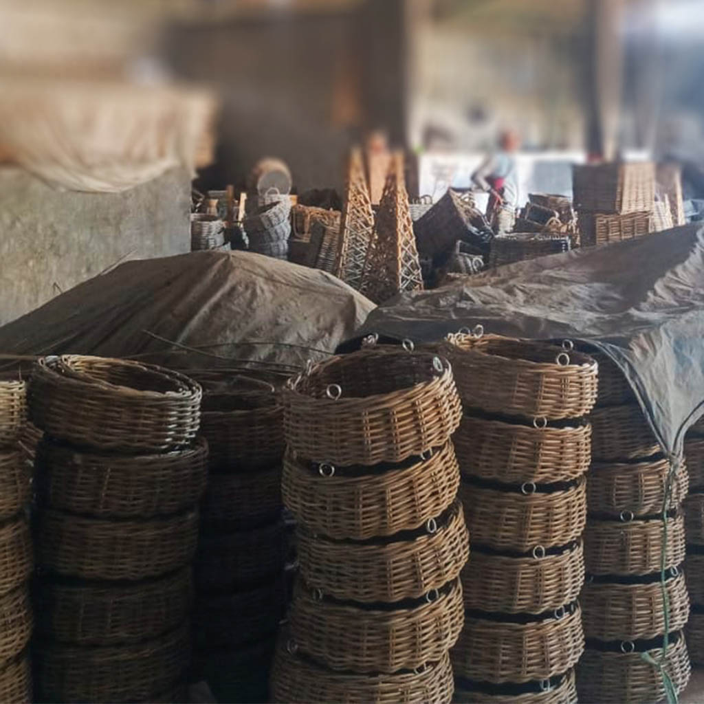 Rattan basket production (3)